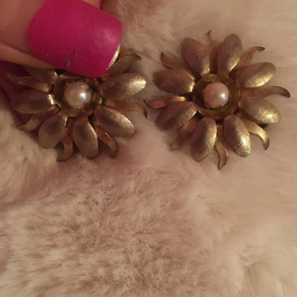 Earings